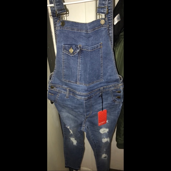 Overalls ♨️♨️ - Picture 3 of 5